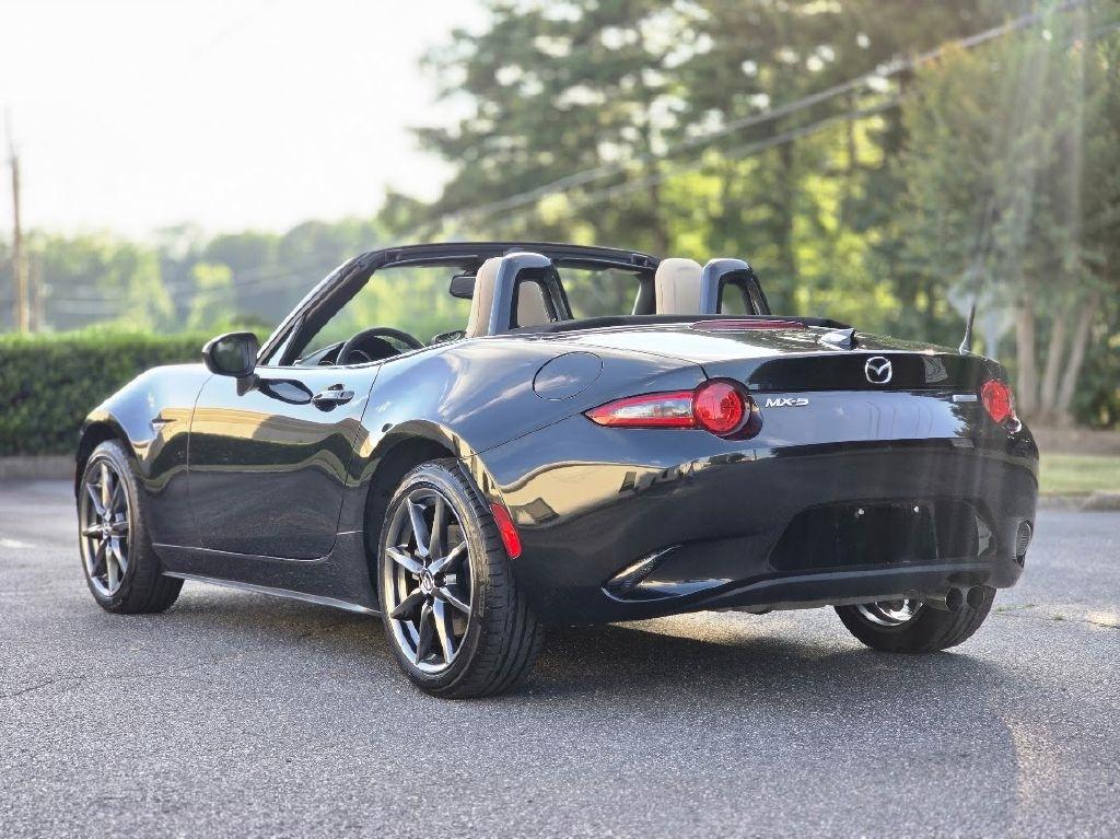 Mazda MX-5 Miata Grand Touring 6AT 2016