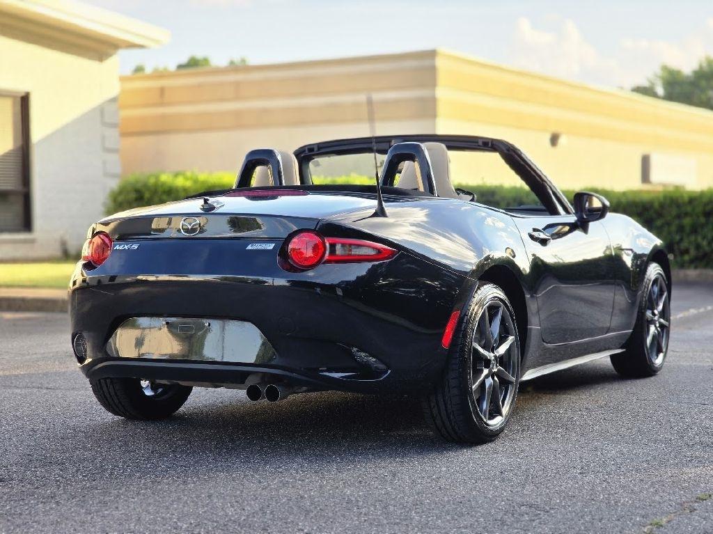 Mazda MX-5 Miata Grand Touring 6AT 2016