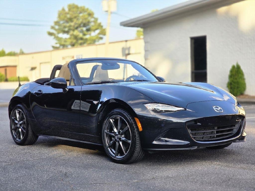 Mazda MX-5 Miata Grand Touring 6AT 2016