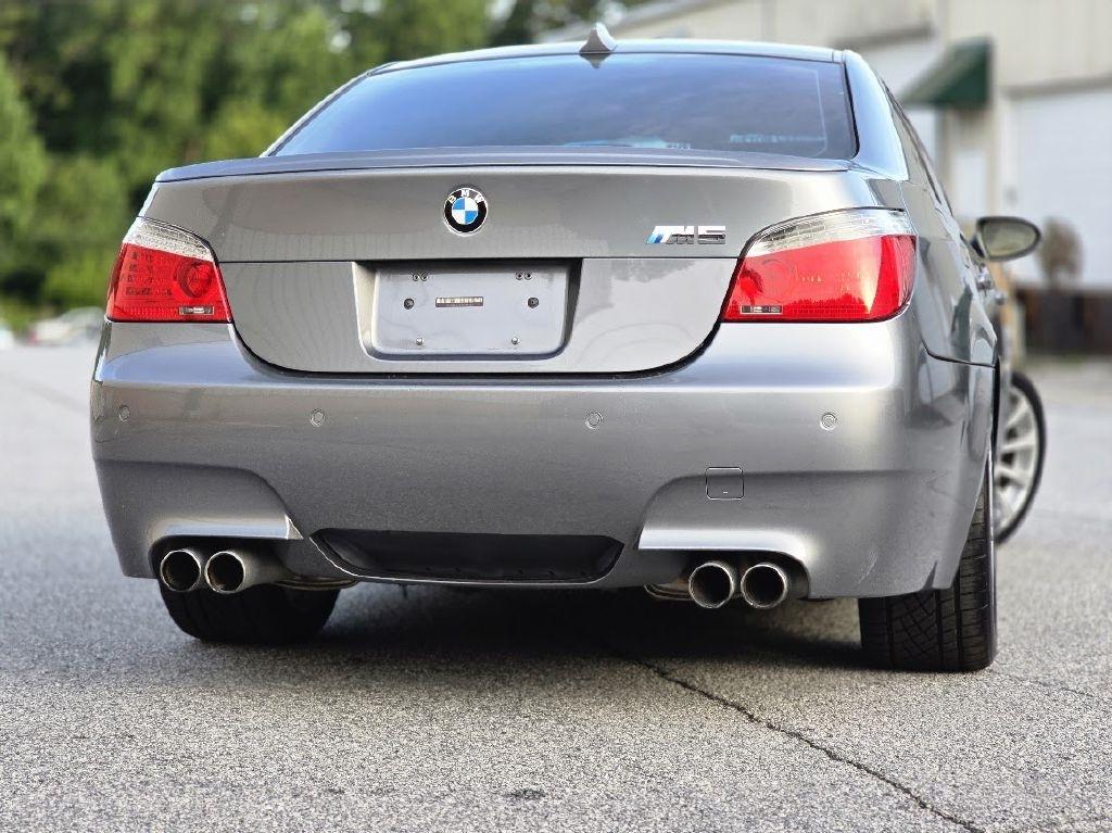 BMW M5 Sedan 2008