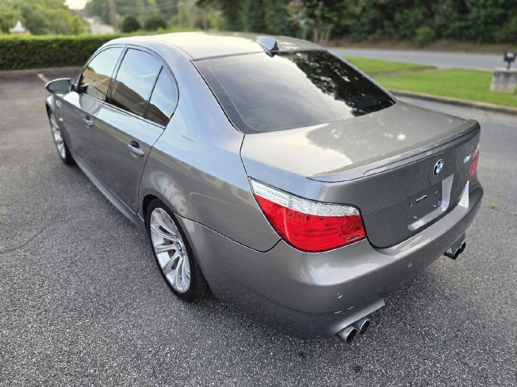 BMW M5 Sedan 2008