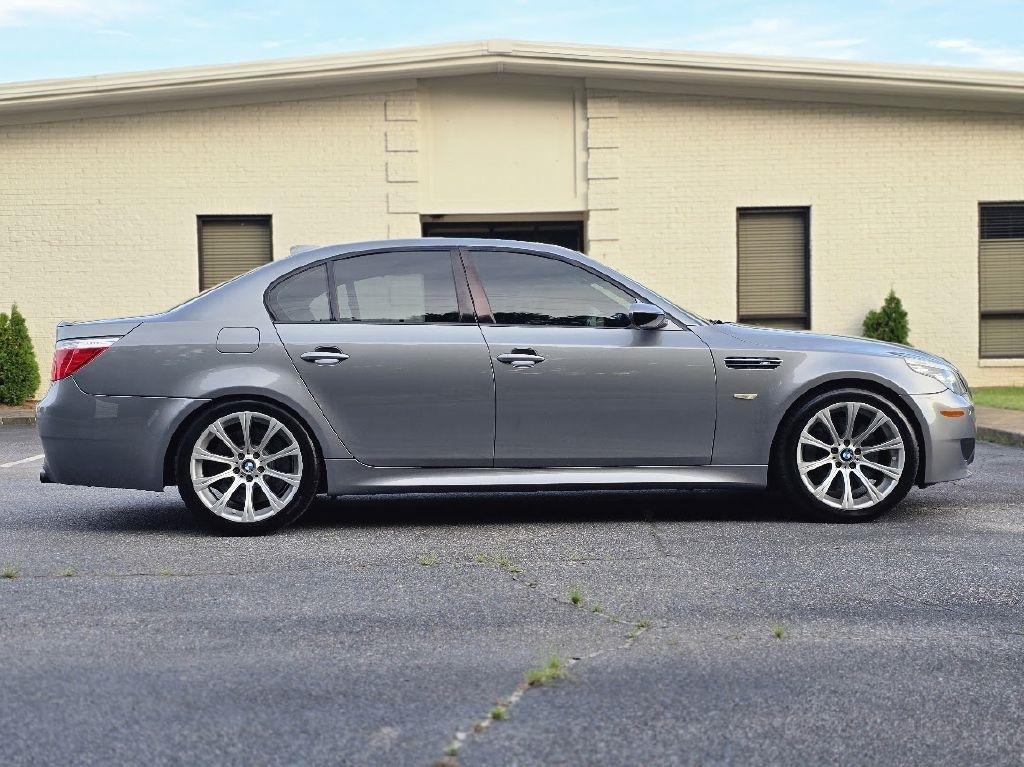 BMW M5 Sedan 2008