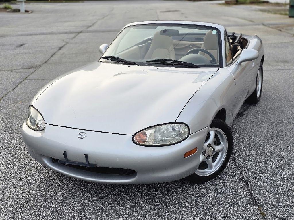 Mazda MX-5 Miata Base 1999