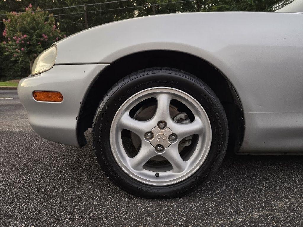 Mazda MX-5 Miata Base 1999