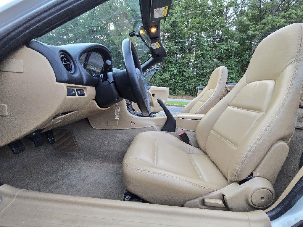 Mazda MX-5 Miata Base 1999