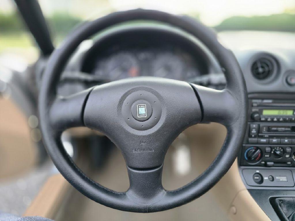 Mazda MX-5 Miata Base 1999