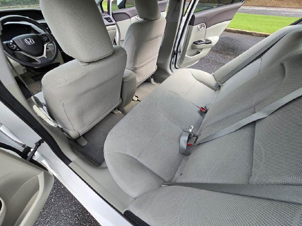 Honda Civic LX Sedan 5-Speed AT 2012