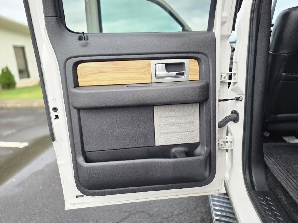 Ford F-150 Lariat SuperCrew 6.5-ft. Bed 4WD 2011