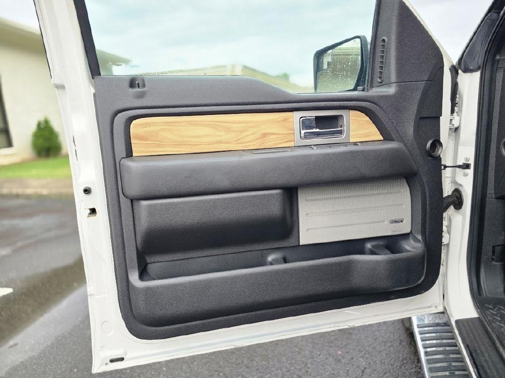 Ford F-150 Lariat SuperCrew 6.5-ft. Bed 4WD 2011