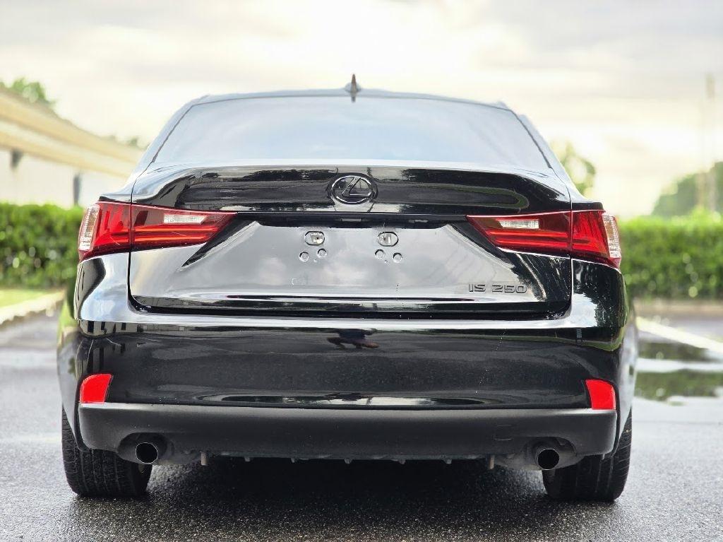 Lexus IS 250 RWD 2014