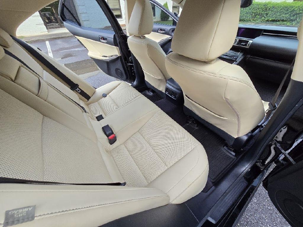Lexus IS 250 RWD 2014