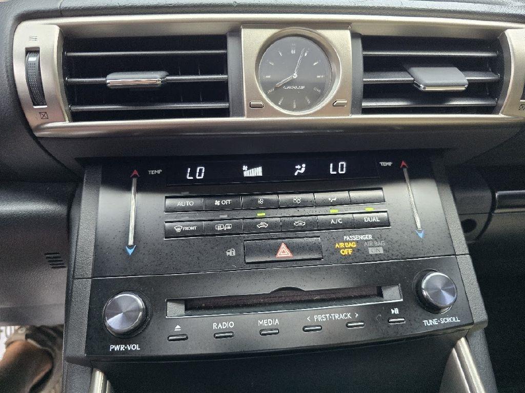 Lexus IS 250 RWD 2014