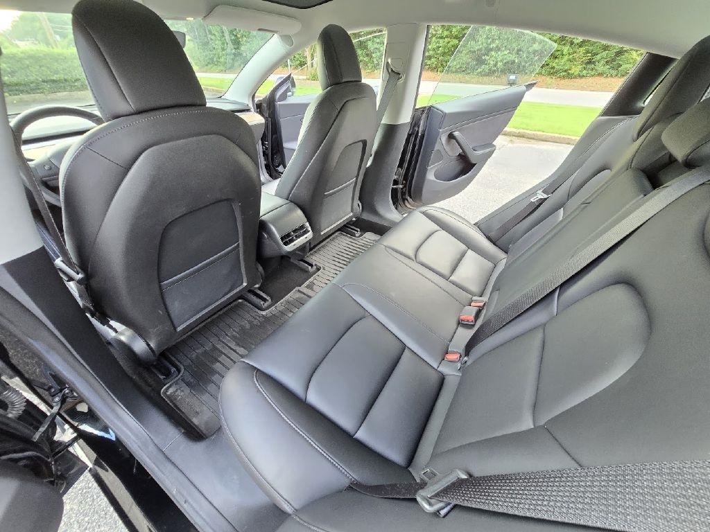 Tesla Model 3 Base 2018