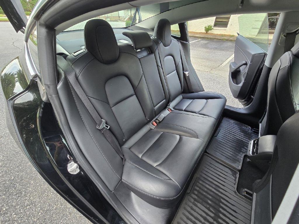 Tesla Model 3 Base 2018