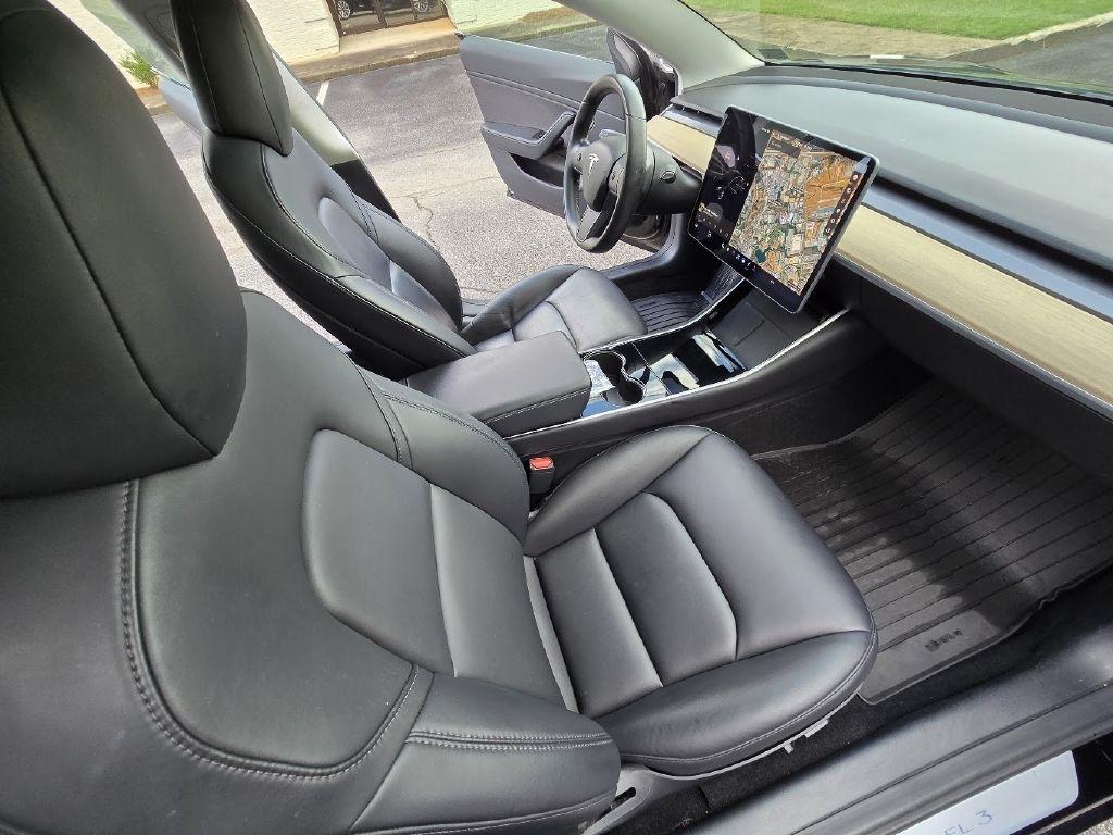 Tesla Model 3 Base 2018