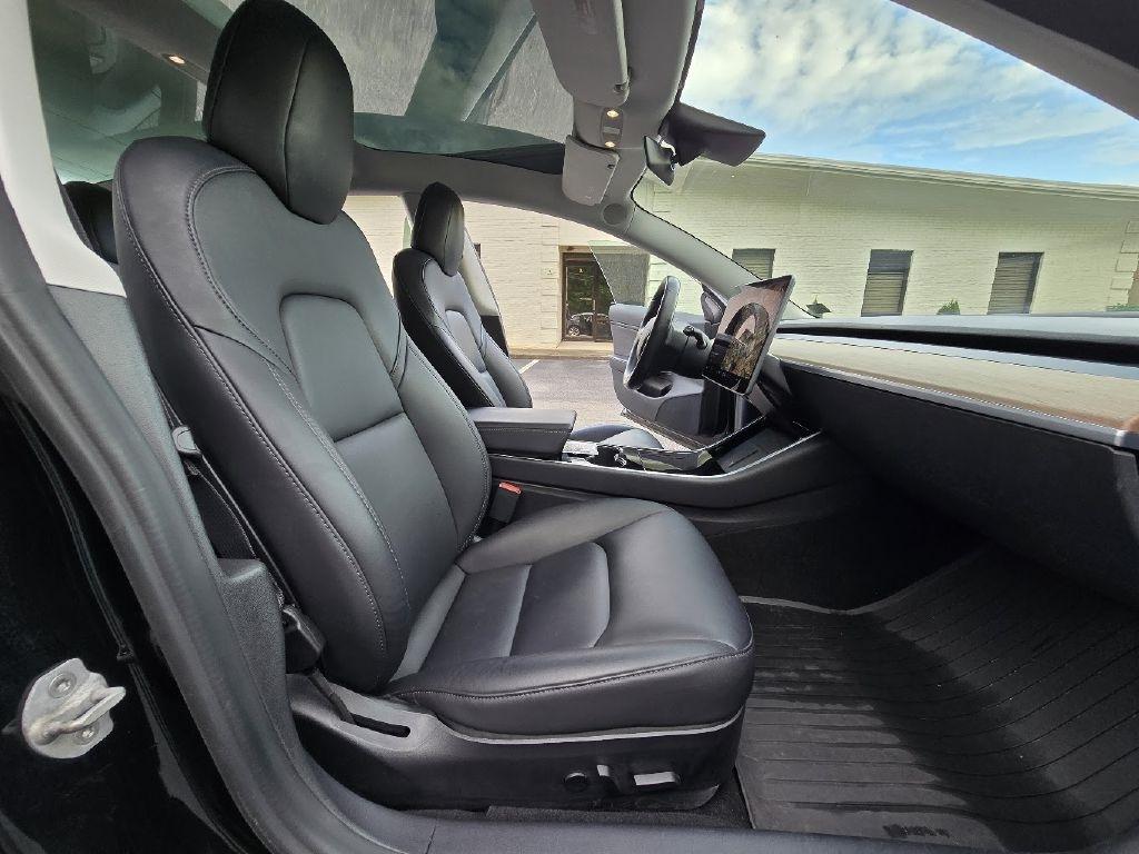 Tesla Model 3 Base 2018