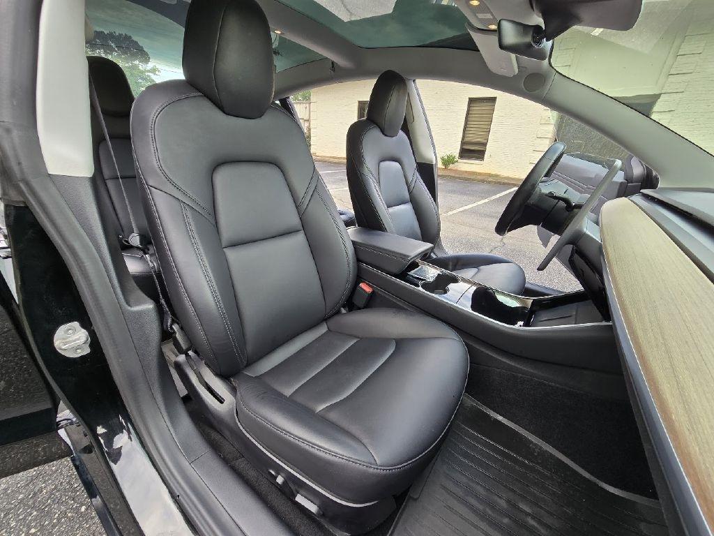 Tesla Model 3 Base 2018