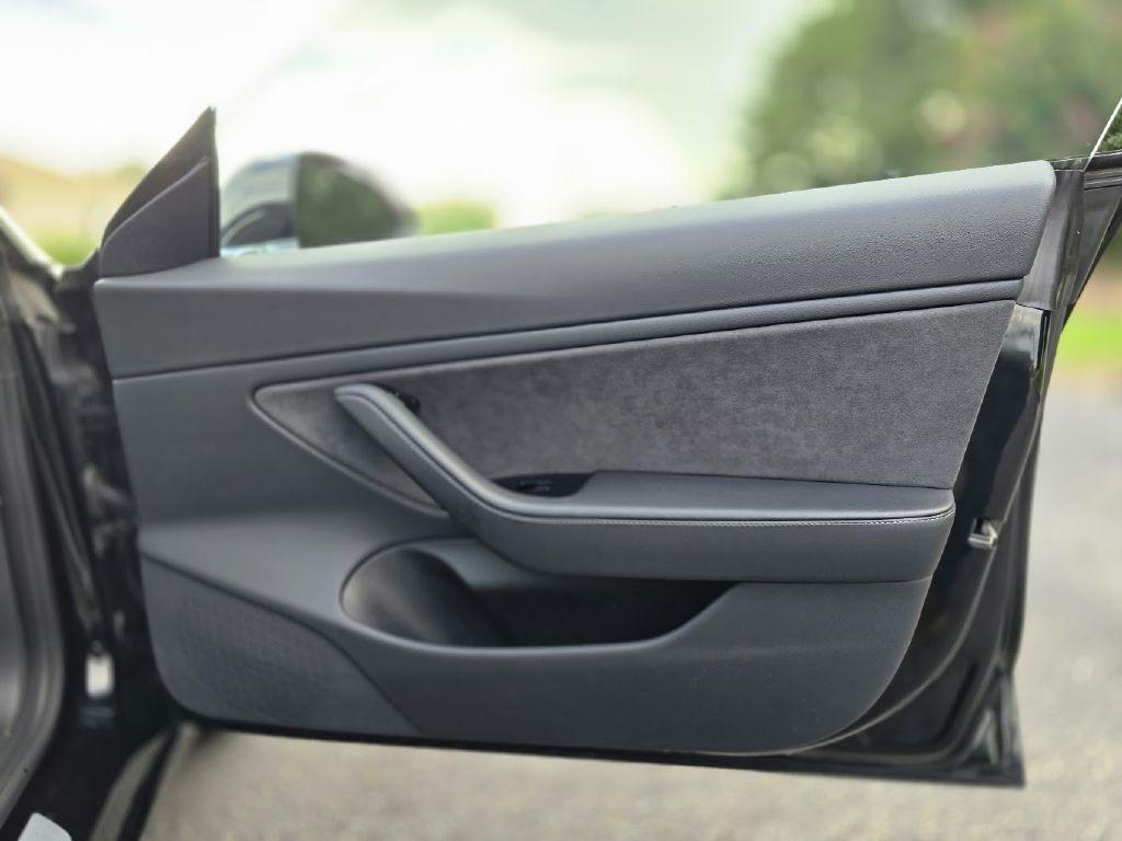 Tesla Model 3 Base 2018