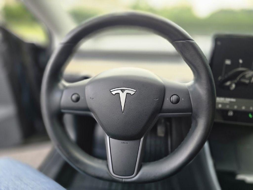 Tesla Model 3 Base 2018