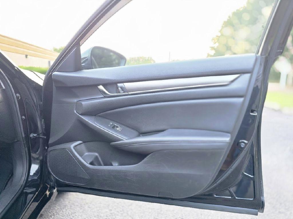 Honda Accord LX CVT 2019