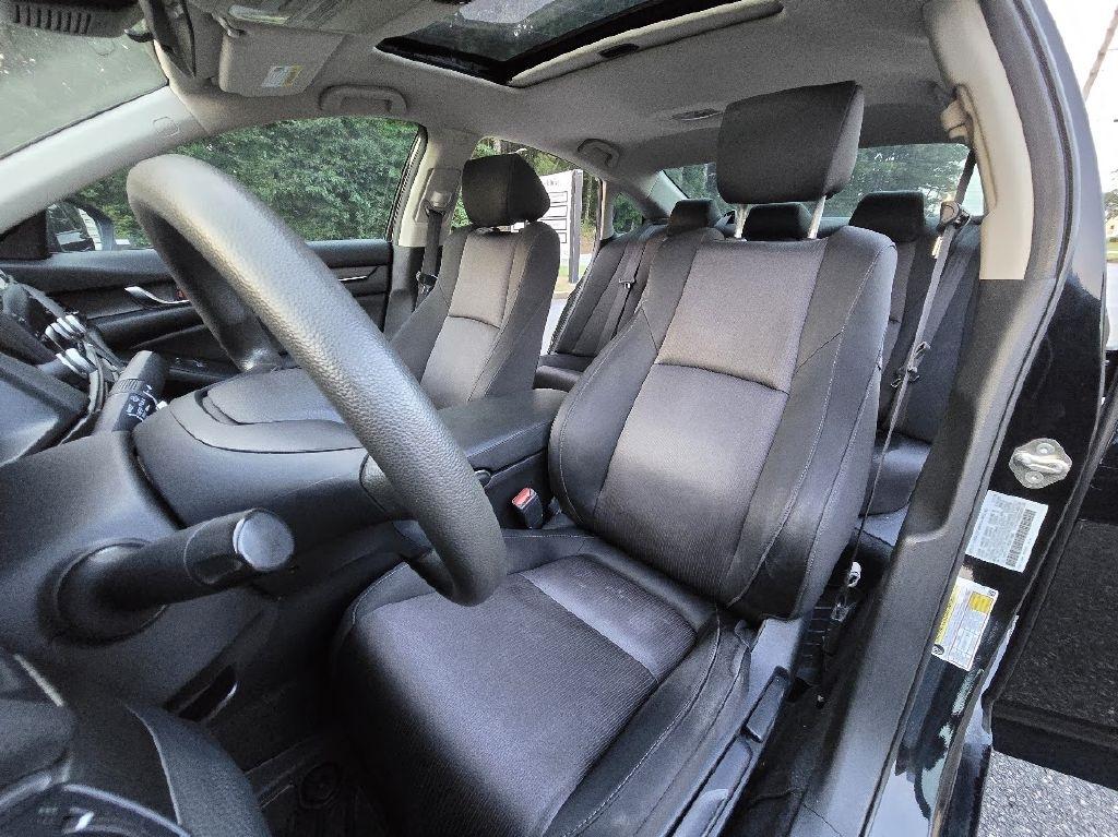 Honda Accord LX CVT 2019