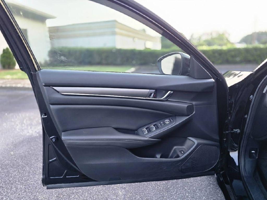 Honda Accord LX CVT 2019