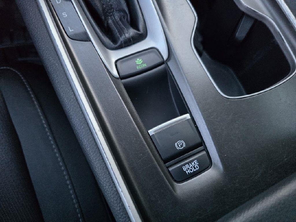 Honda Accord LX CVT 2019