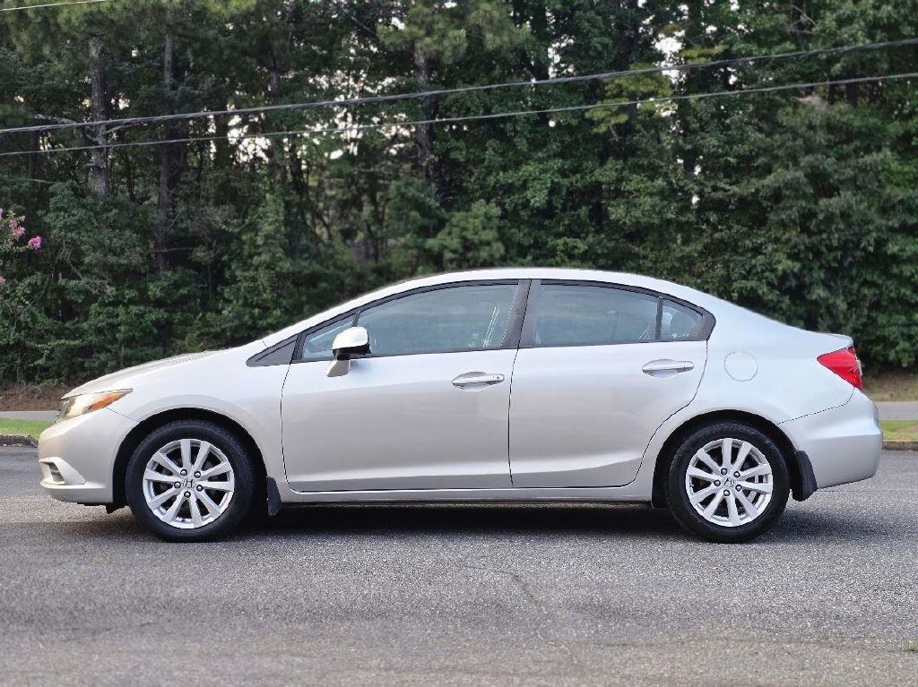 Honda Civic EX Sedan 5-Speed AT 2012