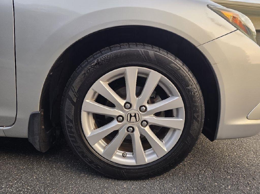 Honda Civic EX Sedan 5-Speed AT 2012