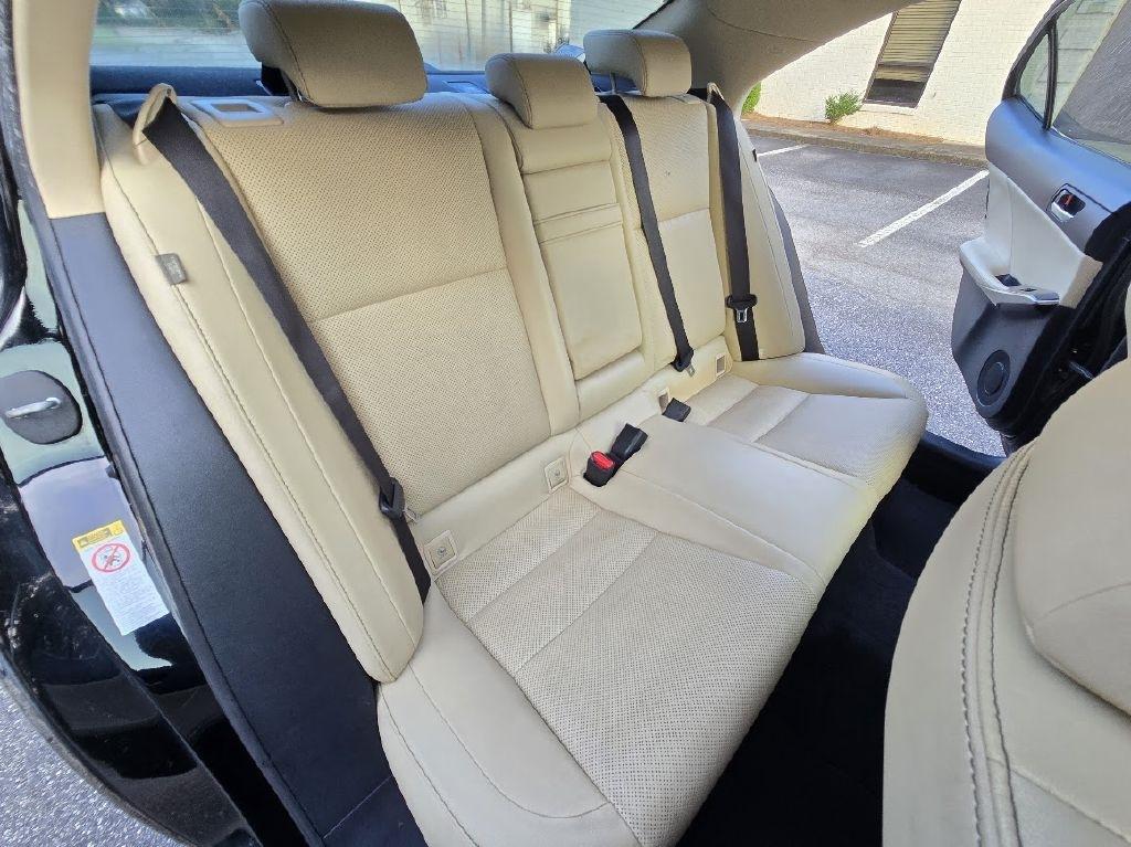 Lexus IS 250 RWD 2015