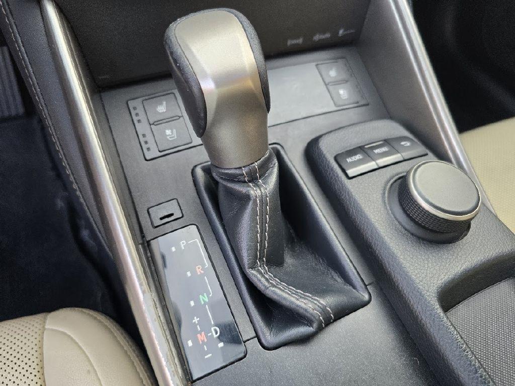 Lexus IS 250 RWD 2015