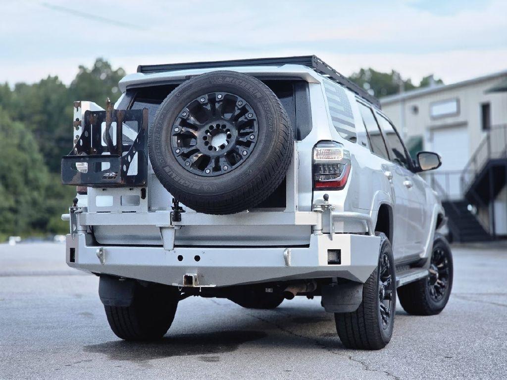 Toyota 4Runner SR5 4WD 2017