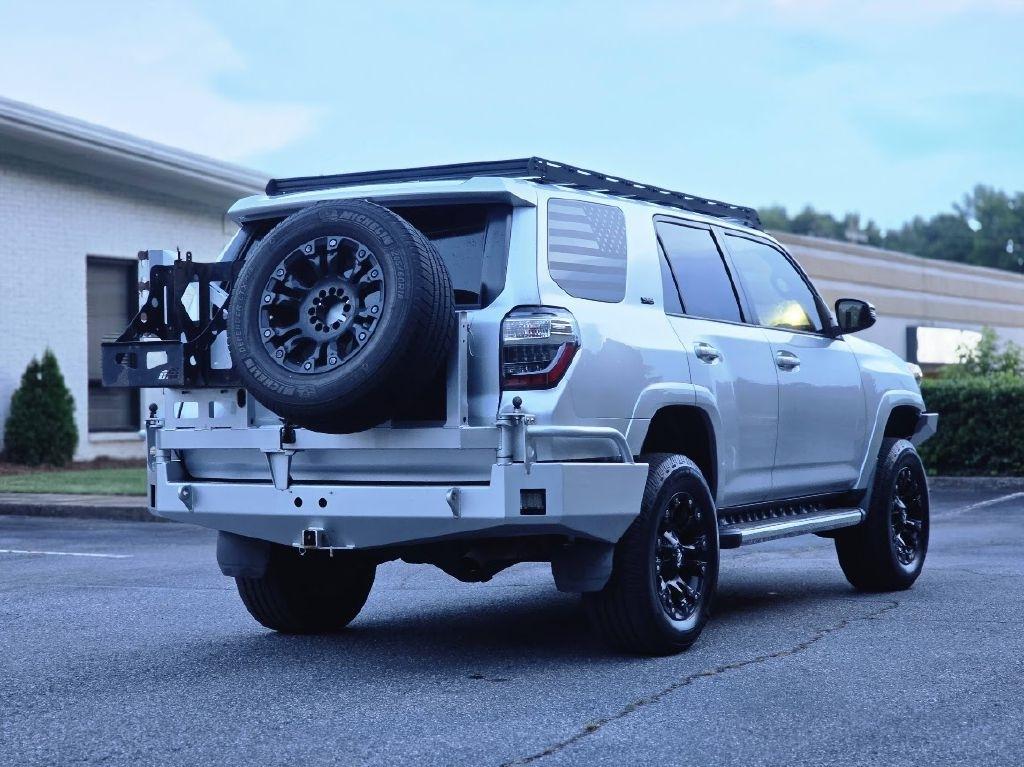 Toyota 4Runner SR5 4WD 2017