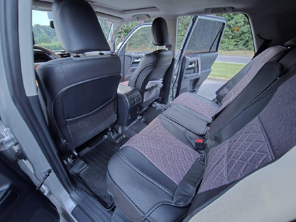 Toyota 4Runner SR5 4WD 2017