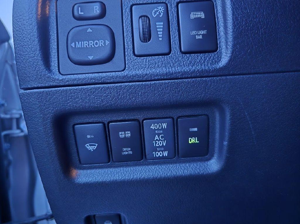 Toyota 4Runner SR5 4WD 2017