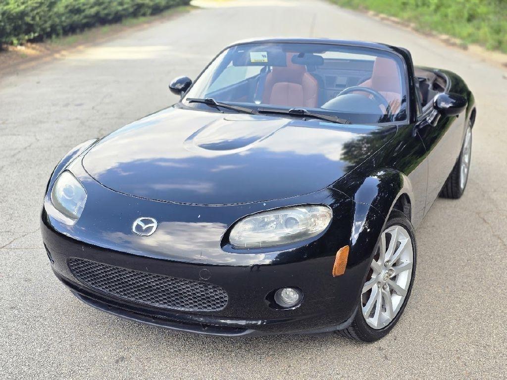 Mazda MX-5 Miata Grand Touring 2006
