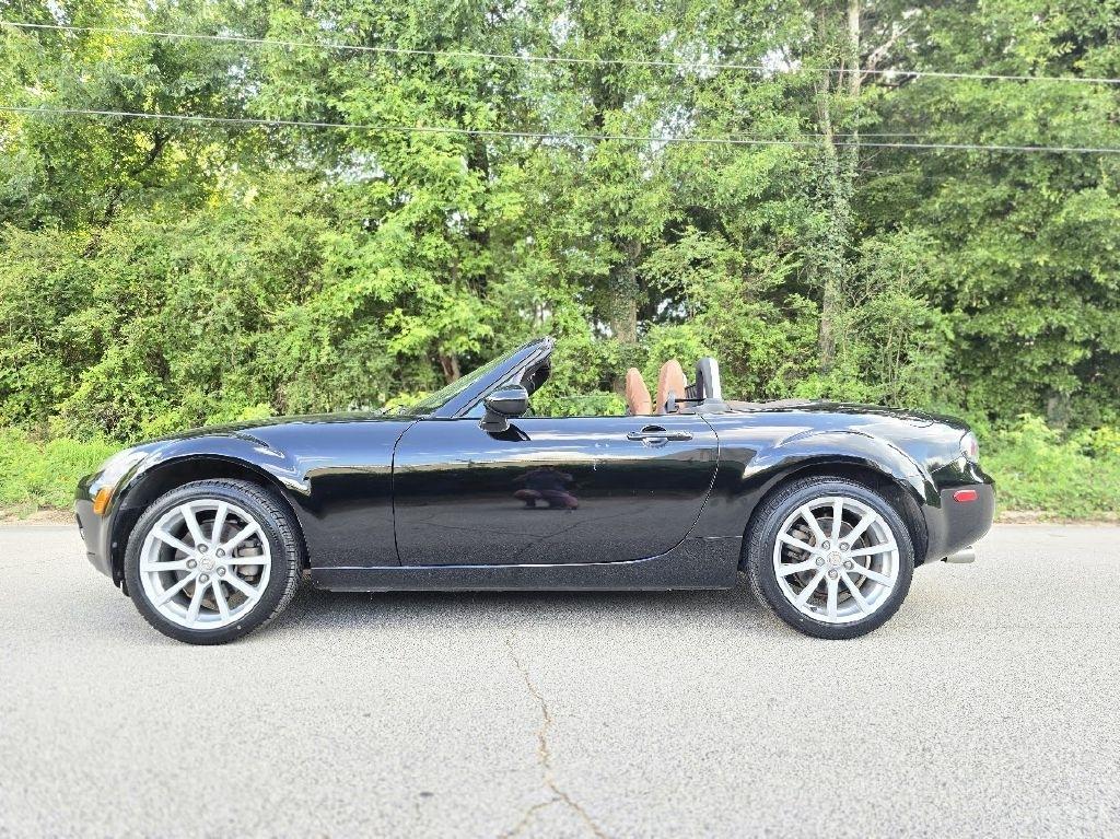 Mazda MX-5 Miata Grand Touring 2006