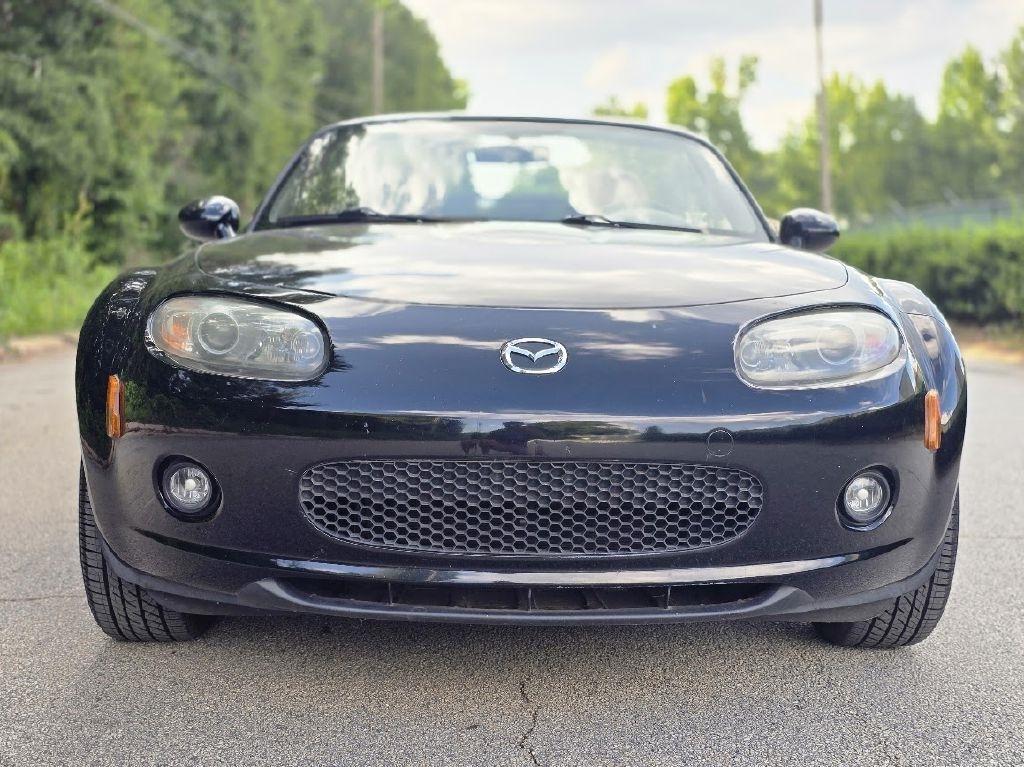 Mazda MX-5 Miata Grand Touring 2006