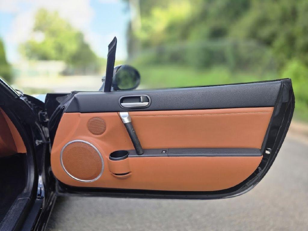 Mazda MX-5 Miata Grand Touring 2006