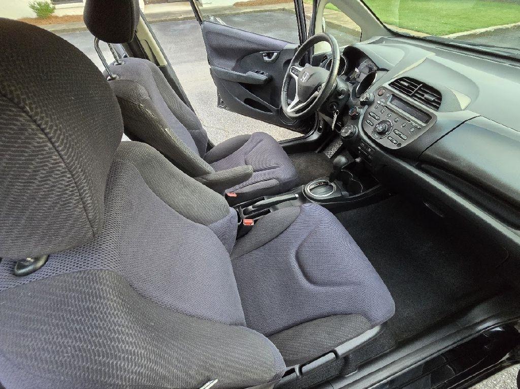 Honda Fit Sport 5-Speed AT 2013