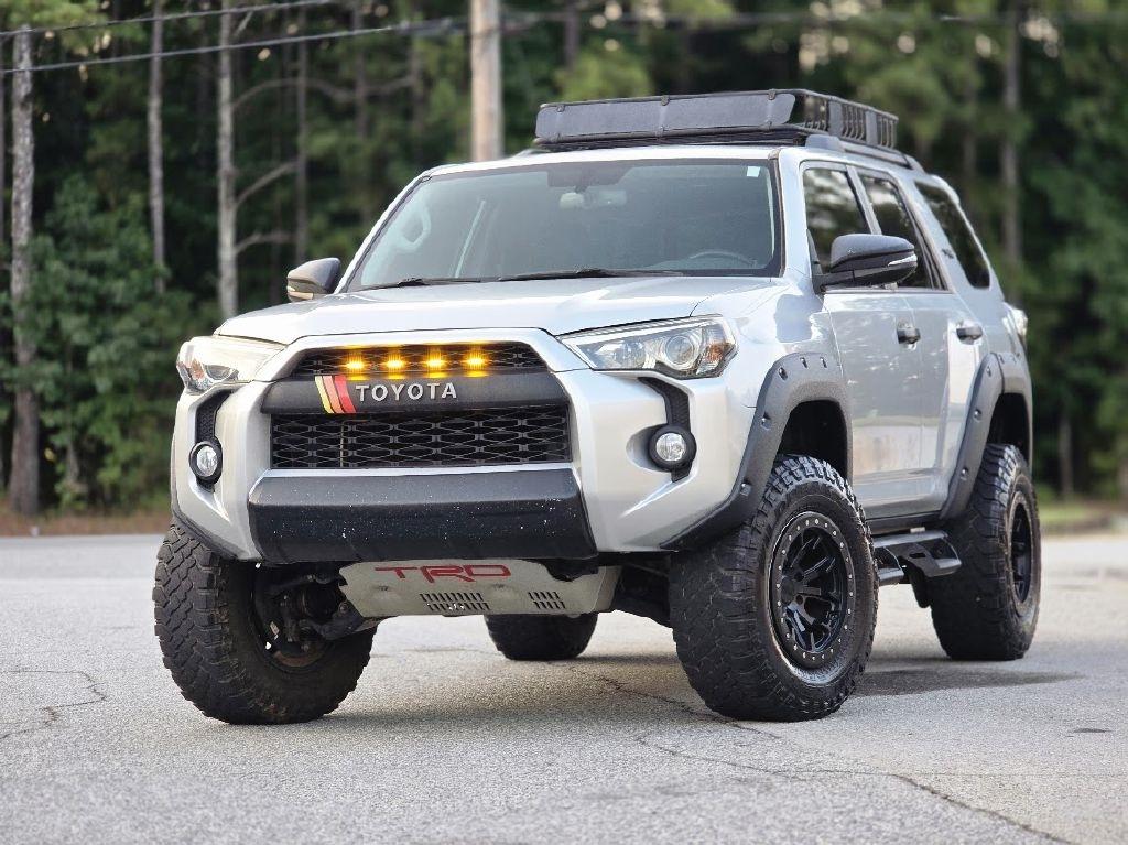 2018 Toyota 4Runner SR5 4WD