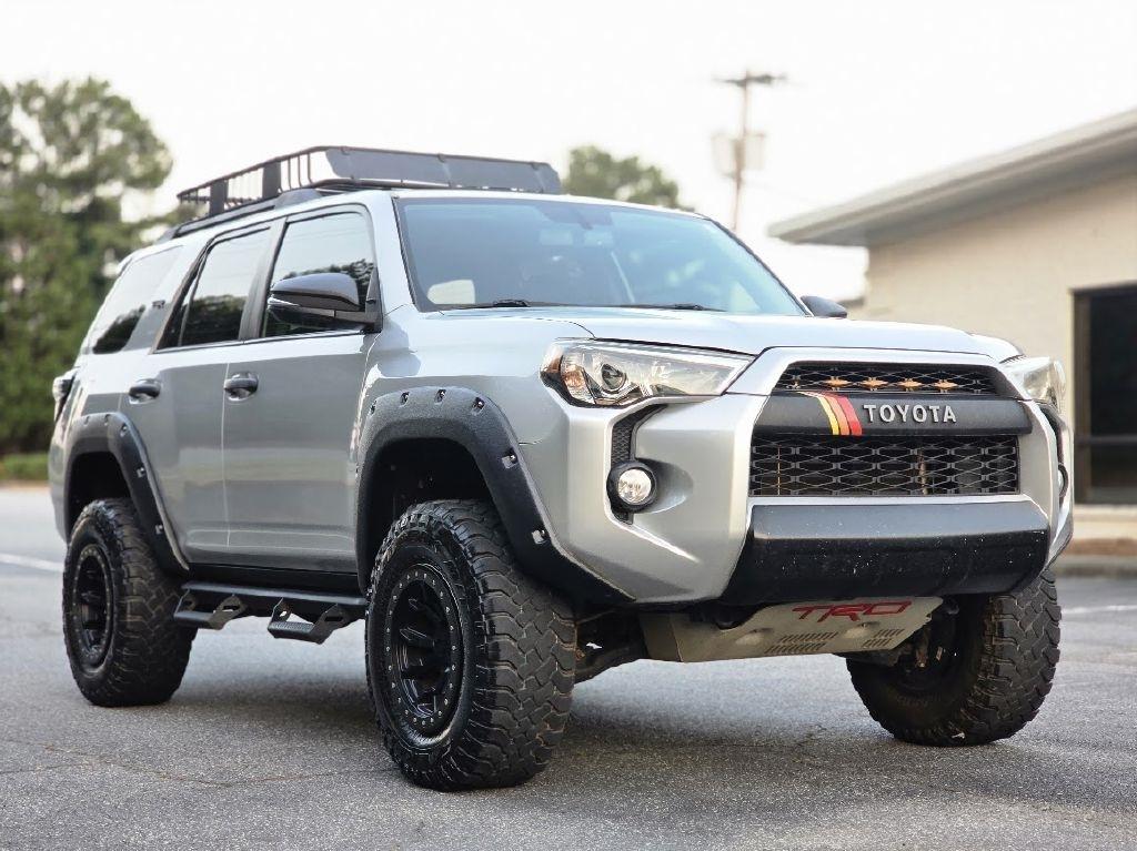 Toyota 4Runner SR5 4WD 2018