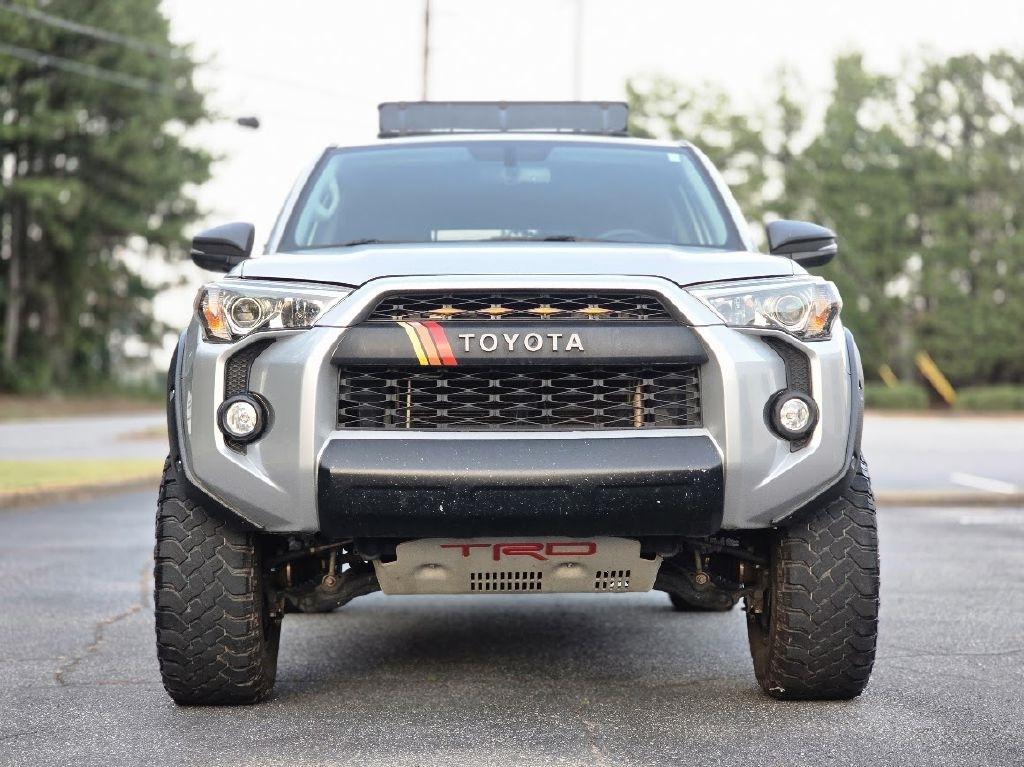 Toyota 4Runner SR5 4WD 2018