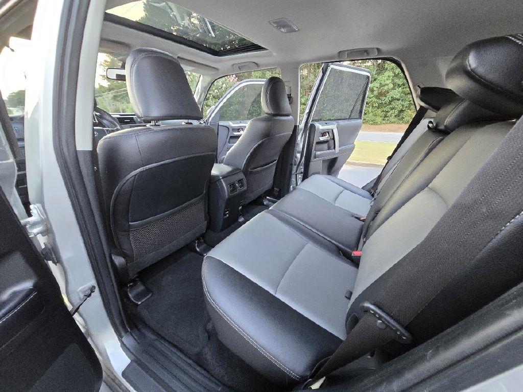 Toyota 4Runner SR5 4WD 2018