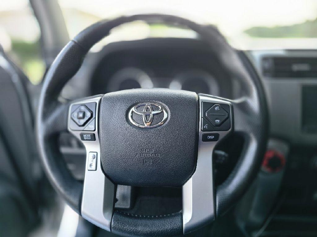 Toyota 4Runner SR5 4WD 2018
