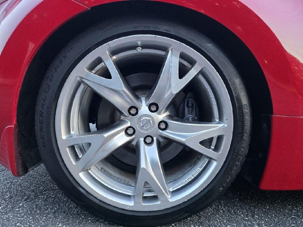 Nissan 370Z Coupe 2009