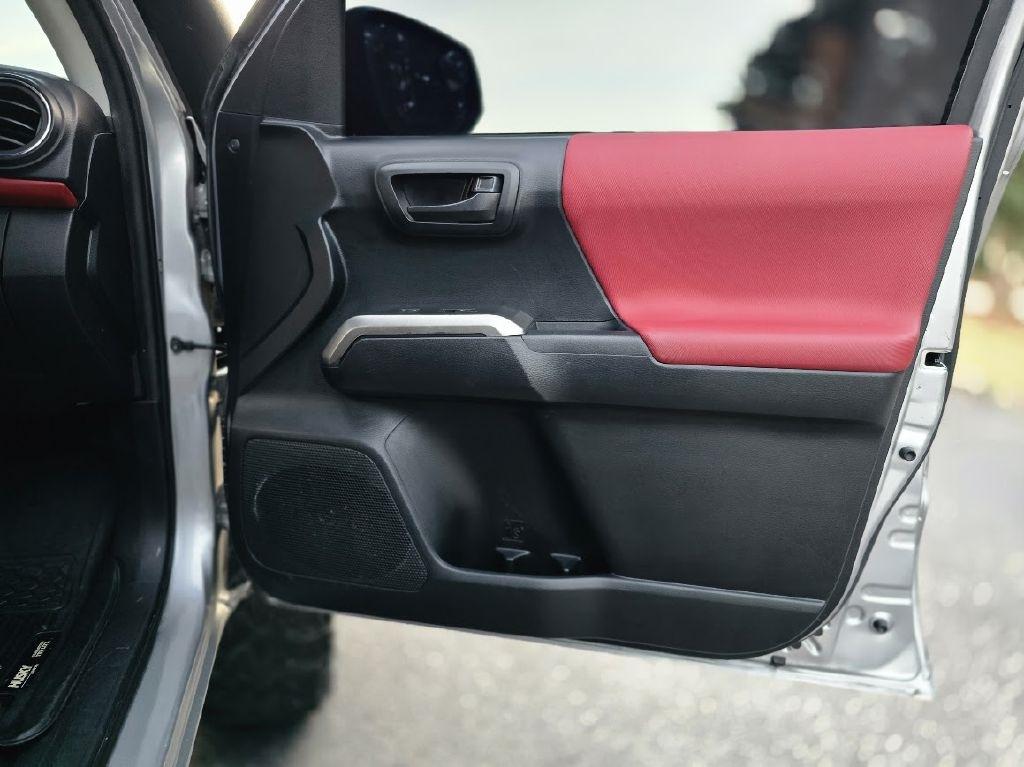 Toyota Tacoma SR5 Double Cab Long Bed V6 6AT 2WD 2018