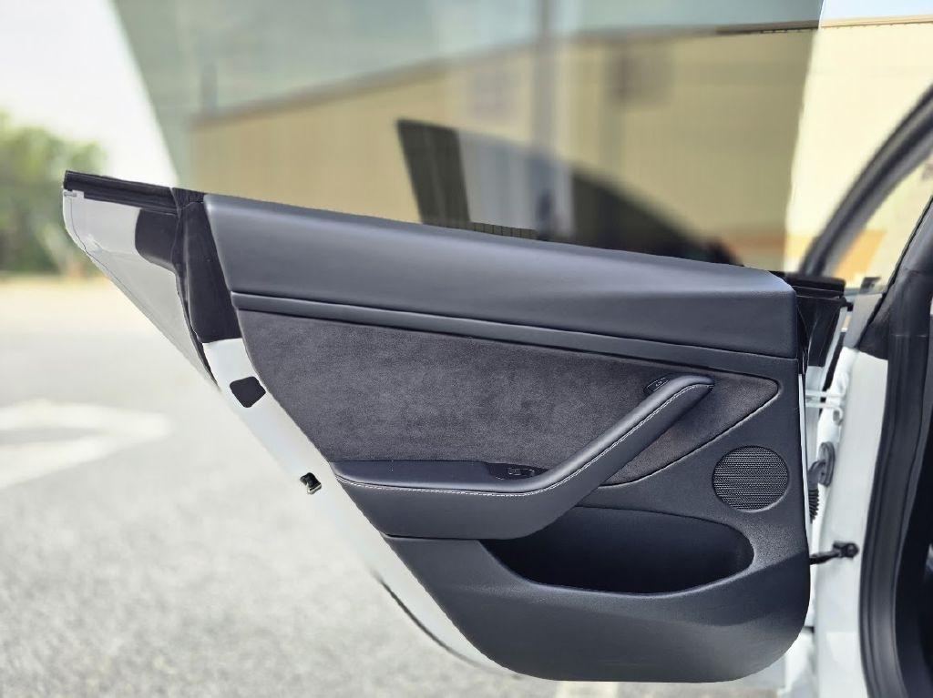 Tesla Model 3 Standard Range Plus 2021