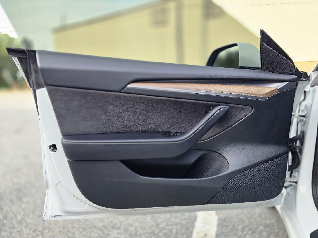 Tesla Model 3 Standard Range Plus 2021
