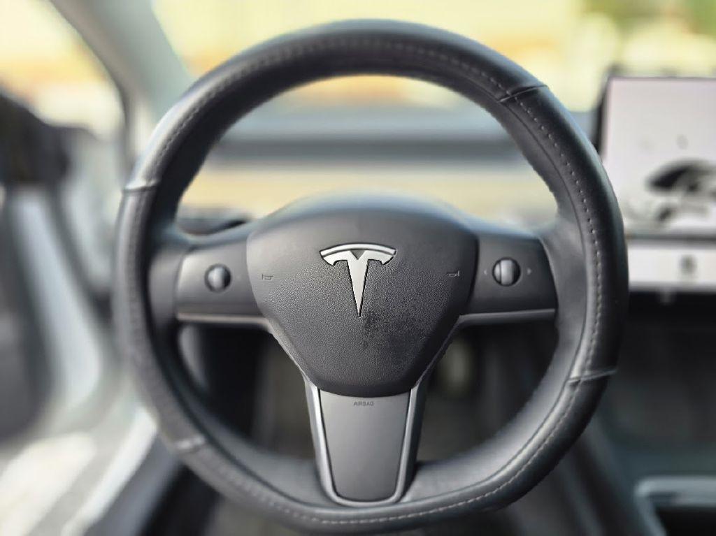 Tesla Model 3 Standard Range Plus 2021